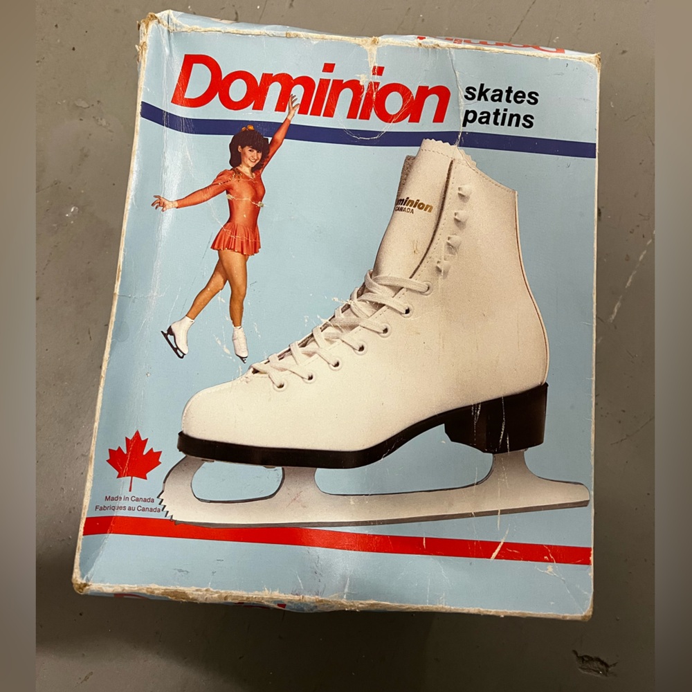 Vintage Dominion Skates Retro - Dominion Women's Figure Skates in white Size 9